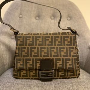 Fendi mama baguette